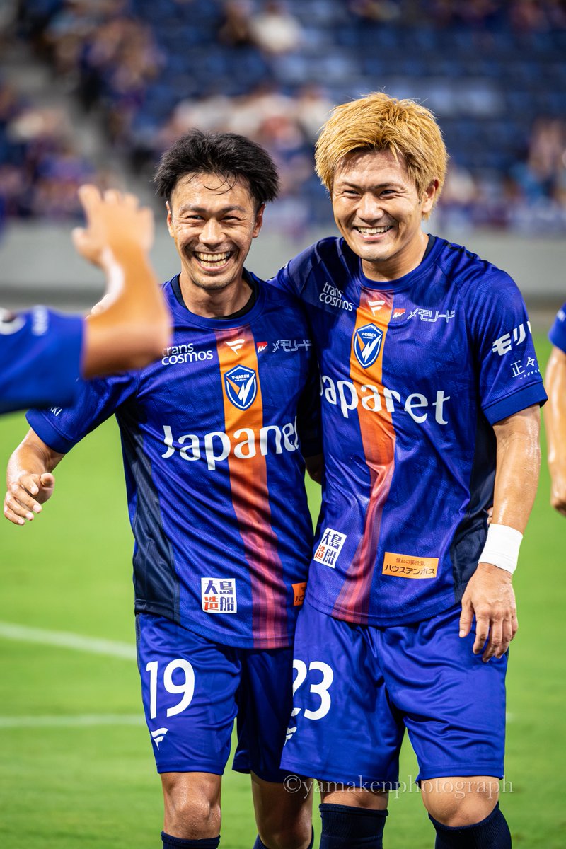 YAMAKENvv's tweet photo. 俺たちの澤田崇！
ナイスゴール✨

そしてまだ8月なのに今シーズンベストショットが撮れてしまったかもしれない📸

#Vファーレン長崎 #vvaren #澤田崇 #俺たちの澤田崇 https://t.co/htX5LVOfIx