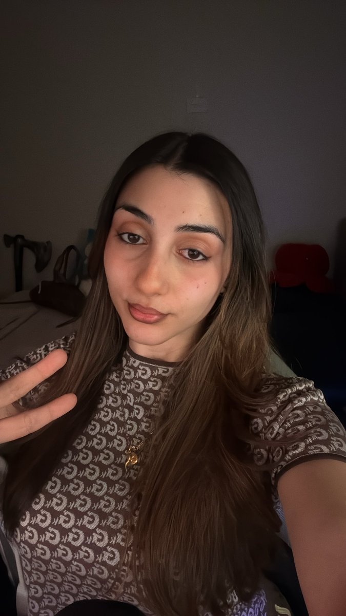 ItsPatti_'s tweet photo. SHORT BIRTHDAY STREAM ! Come say Hi https://t.co/GHYauBJATH (: https://t.co/zxPSr4U3Uk