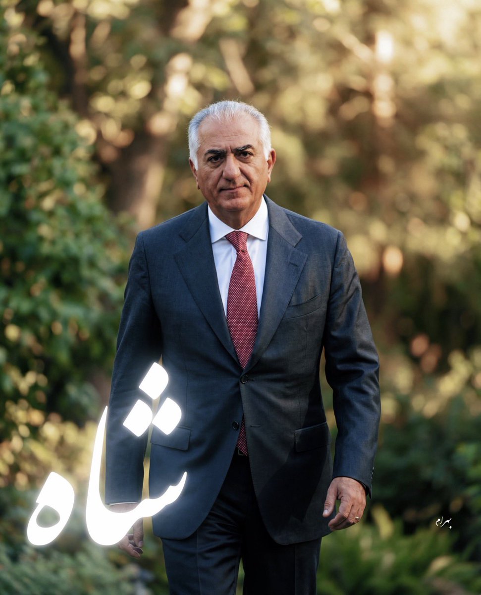 DayAfterAzadi's tweet photo. هنوز آخرین پر سیمرغ هست… 
🪶🫡

#جاويدشاه‌ 
#پاينده_ایران https://t.co/yiXl1f5G6U