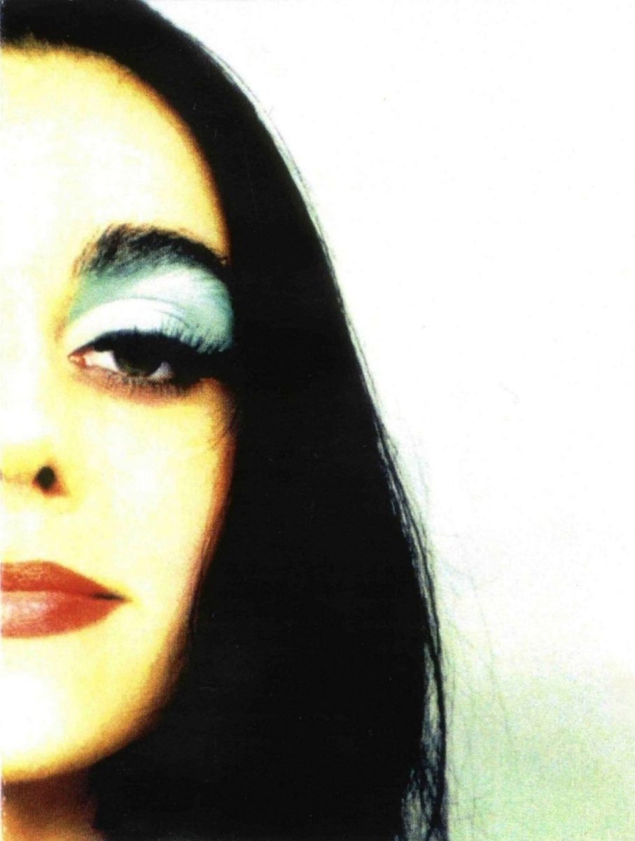 kycvntg's tweet photo. PJ Harvey photographed by Craig McDean for i-D, specifically The Fun &amp; Games Issue, no. 144 (September 1995). https://t.co/bZJwoQFqWI