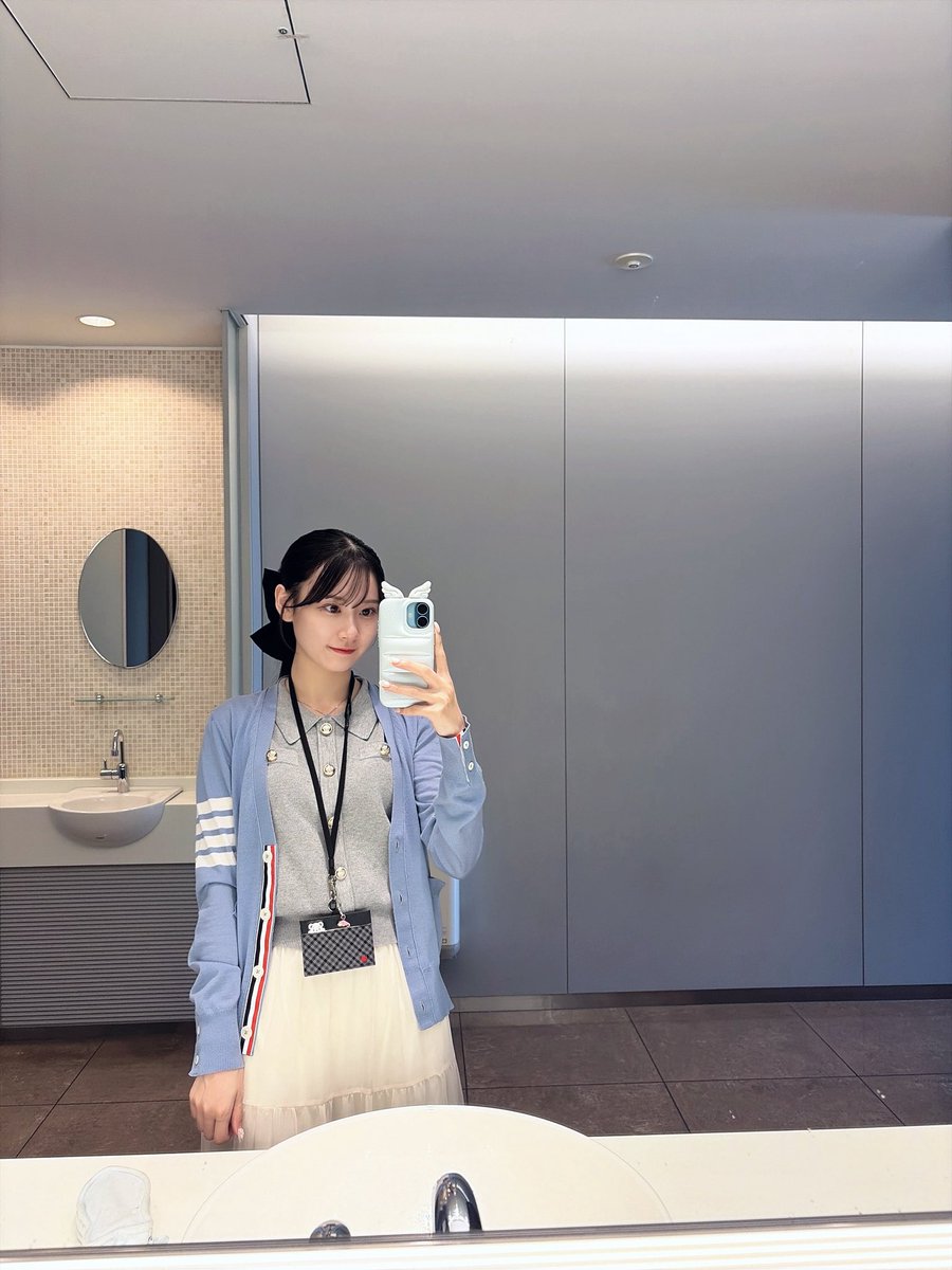 12___sar's tweet photo. 最近のオフィスコーデ💻👩‍💼

最近は外に出ることが多くて、焼けてないか心配🥺︎🥵

いつになったら涼しくなるかな〜👀 https://t.co/aVtg7yE1eN