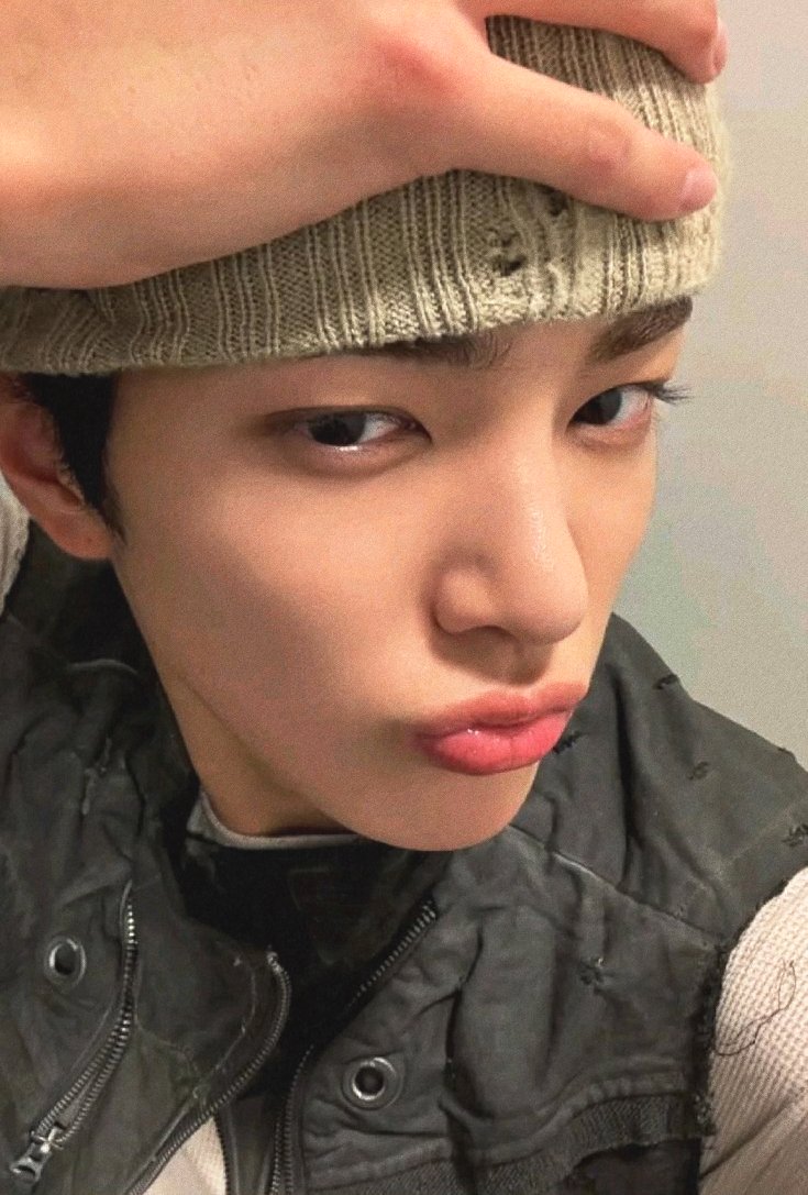 AKHGALLERY's tweet photo. #KEONHO #건호: i love this genre of kono https://t.co/tO7XnOWqsW