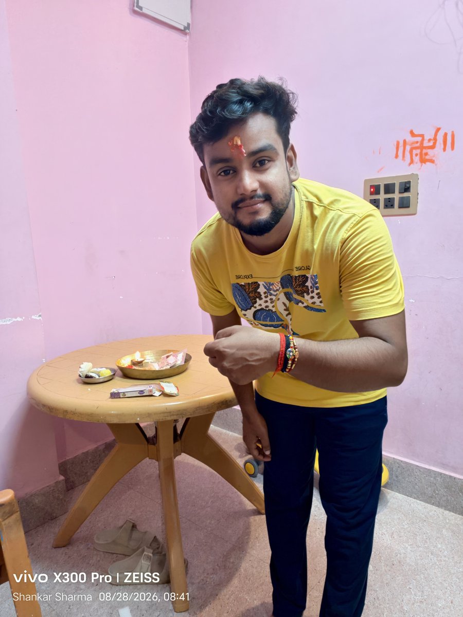 shankarsharma__'s tweet photo. भाई-बहन के अटूट प्रेम और विश्वास का प्रतीक रक्षाबंधन के पावन पर्व की आप सभी को हार्दिक शुभकामनाएं।  
रक्षाबंधन आप सभी के जीवन में अपार खुशियां और नई उमंग लाए। सभी को इस स्नेह पर्व की अनंत शुभकामनाएं! 
#rakshabandhan https://t.co/kBQNIpP5gK