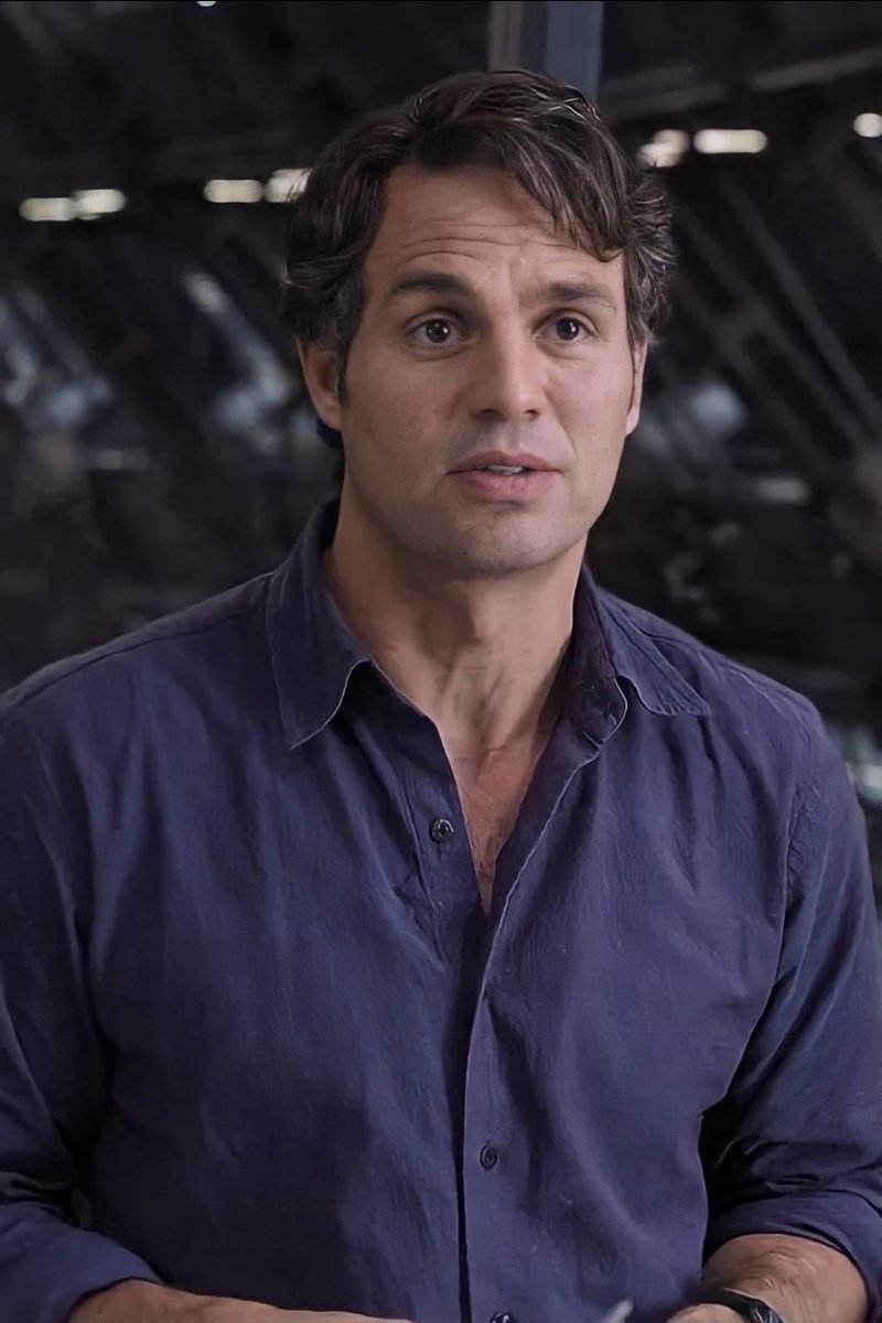 wiccanhulkling_'s tweet photo. Me cuesta creer que hay gente que no entiende que los Bruce/Hulk de Edward Norton y Mark Ruffalo son el mismo personaje ya que ambos son la misma versión del mismo universo. Solo hubo un recast porque Norton era una diva. Es por eso que no tiene sentido que aparezca otra vez https://t.co/rgevqf3zxW