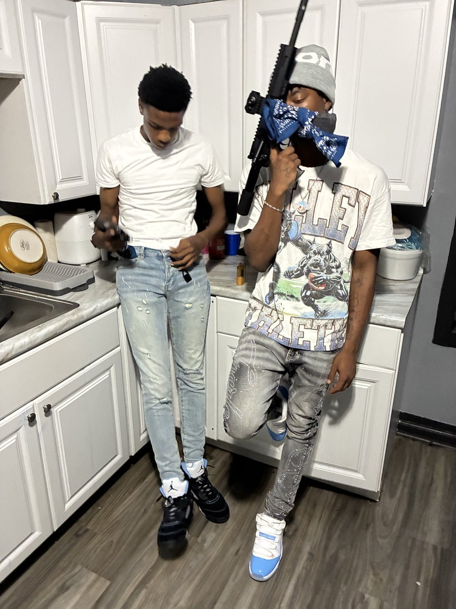 JayyK4N's tweet photo. They can’t do it like us we the best😼🦎
#cincinnati #cincy https://t.co/hOQmTQTtia