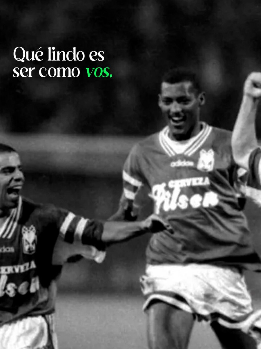 nacionaloficial's tweet photo. Tantos años de amor por estos colores, tantas locuras que se quedaron para siempre en nuestra memoria. 

Qué lindo saber que existís, Loco. Qué lindo saber que sos Verdolaga, como todos nosotros.

Feliz cumpleaños a una leyenda que hizo de la locura una forma de defender el escudo más grande del país 💚