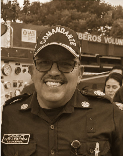 corpades's tweet photo. #Atención 🚨
Toda nuestra condena por el vil asesinato del comandante del Cuerpo de Bomberos de Anorí, Deiby Arboleda, quien fue asesinado en las últimas horas en el nordeste de Antioquia y quien fuera reconocido por las comunidades como un líder comunitario defensor de derechos humanos.
Su cuerpo fue hallado en la vía que conduce a la vereda #LaPlancha, a unos cinco kilómetros del casco urbano, con heridas causadas por impactos de arma de fuego.
Arboleda dedicó durante años su labor al servicio y protección de la comunidad.
#NoMásViolencia