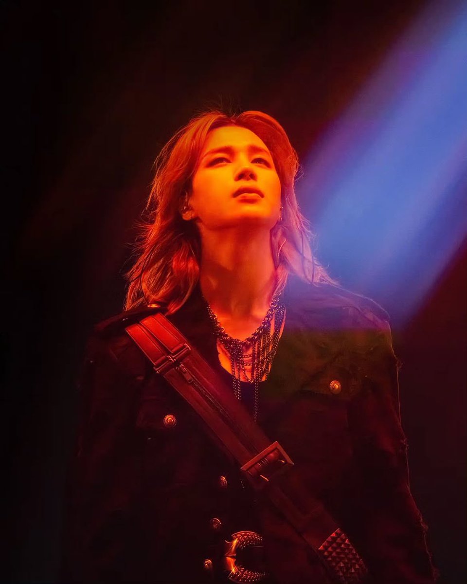 btschartsxdaily's tweet photo. JIMIN IS SO BEAUTIFUL 😍 https://t.co/yY3ZPHuYHL