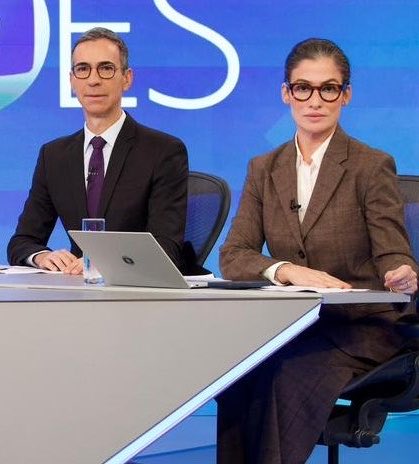 poponze's tweet photo. Lula: “Vocês sabem que eu fui vítima da maior mentira montada neste país: uma prisão injusta que queria impedir minha candidatura. A imprensa brasileira engoliu a mentira e nunca pediu desculpas. Eu não esqueço do PowerPoint mentiroso contra mim.” https://t.co/Cfkpun2wK3
