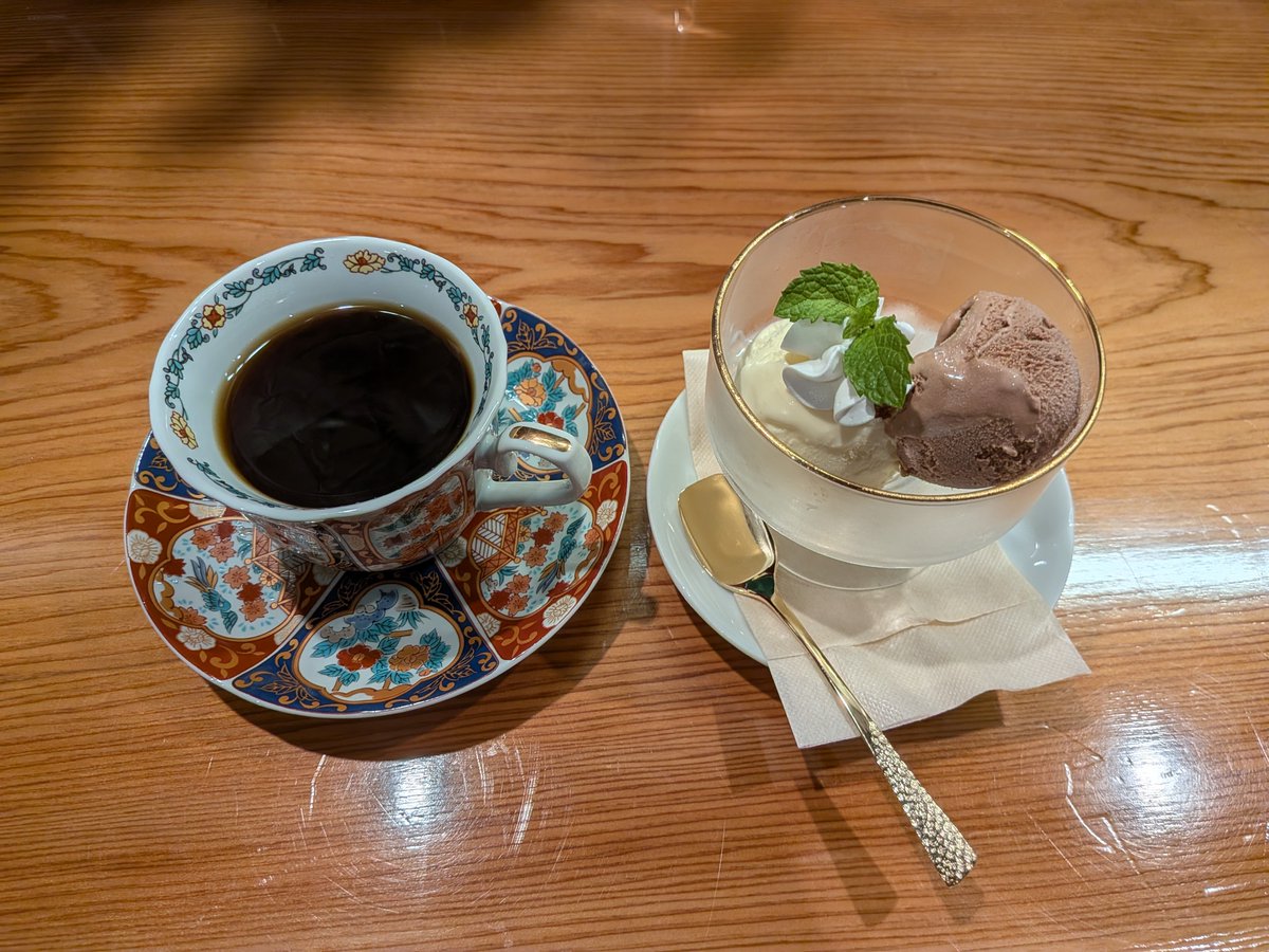 morikawa2306's tweet photo. おはようございます🌄
27日㈭昼食兼おやつは八幡の初入店「NicoRi」へナポリタン+アイスクリームとコーヒーしました
旧うなぎ店(私自身逃しました)でした!?
お店の方は愛想よく少し世間話しました😄
一部旧ニュースコーメニューありますので最初はナポリタン食べました
もちもちして美味しかったです https://t.co/MSQSSKJiZ0