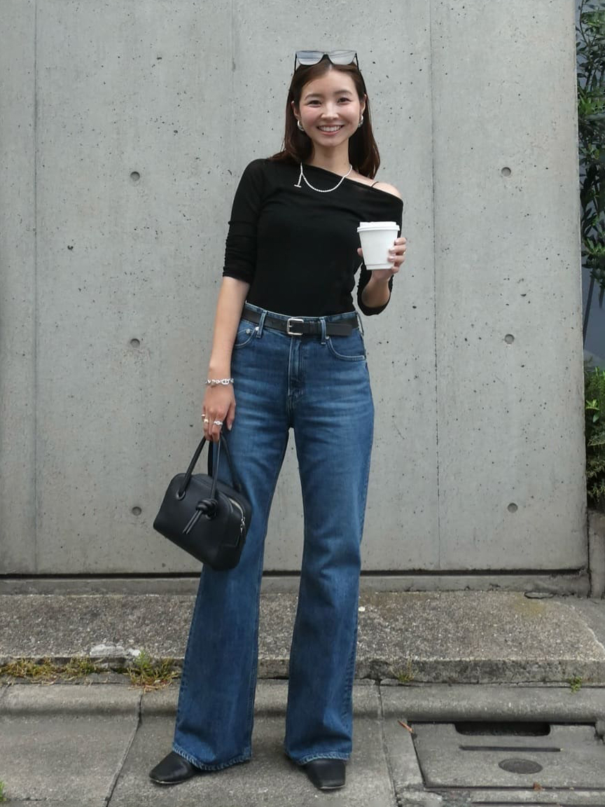 yanuk_official's tweet photo. 【週末コーデ、何着る?👖】
今週もお疲れ様でした!!
週末の予定は決まりましたか…??
今週のスタッフコーデから、
週末に真似したいデニムスタイルをピックアップ。
あなたはどのコーデで出かけたい?
#YANUK #ヤヌーク
詳細🔗↓ https://t.co/mkB6tivm5Q