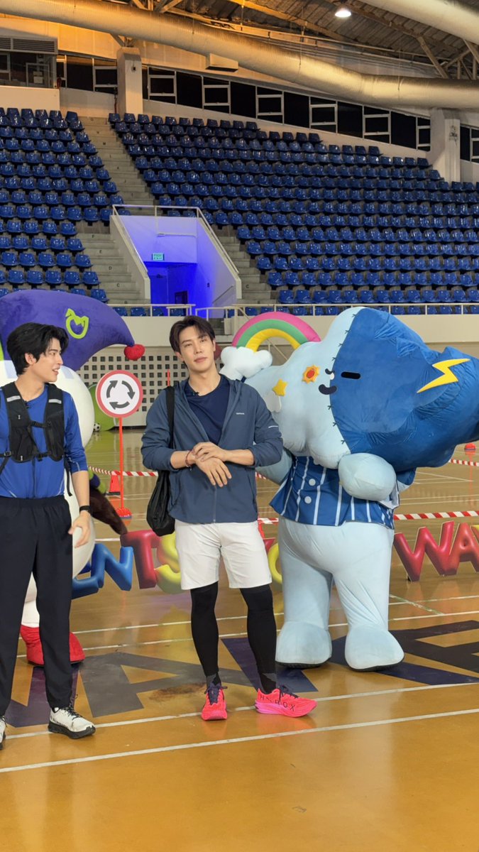 smyle_GMMTV's tweet photo. ต๊ะเอ๋~~นักสู้พันพุงเต่งเก่มแค่ไหน ใครบอกได้บ้างค้าบบบ 😚🩵
#STAYAWAKEEP5
#STAYAWAKEเกือบหลับแต่กลับมาตื่นbyBirdy
#SMYLE https://t.co/m2gbWe1Ffe
