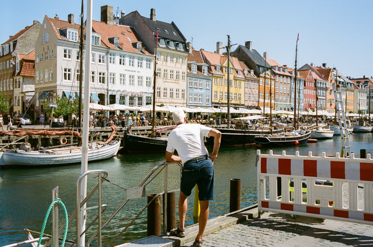 kristophershinn's tweet photo. Copenhagen on 35mm analog film https://t.co/6N99xKJqET