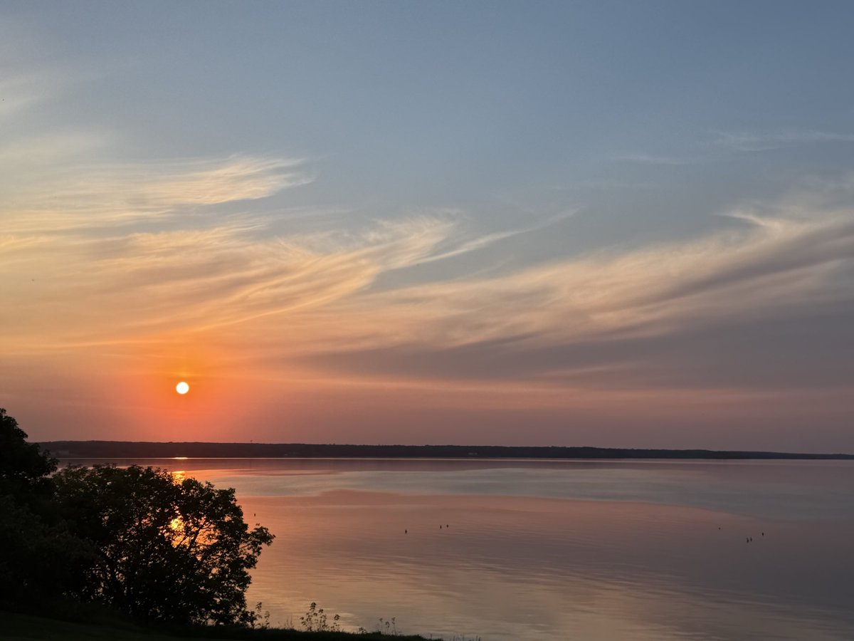 SmaielDanny's tweet photo. It has been an absolutely gorgeous August day! #laclabiche #alberta 🇨🇦🇨🇦🇨🇦🍁🍁🍁 https://t.co/36YGOKizPk