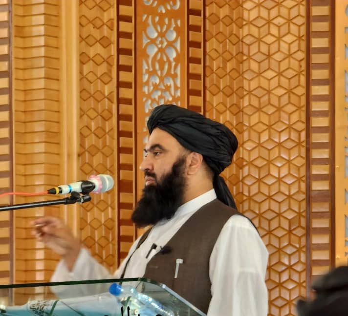 mahmood88929's tweet photo. د علم او تقوا یو ستر غر :
استاذ العلماء، شیخ الحدیث والتفسیر مفتي نجیب الله منیب مد ظله العالیه، یو له هغو سترو علماء څخه دی، چي په تخصص في الحدیث، تخصص في الفقه او تخصص في القضاء کي بې بېلګي دی، هر کال تر (١٠٠٠) اضافه علماء کرام ورڅخه فارغېږي، داسي ستري هستۍ دي ډيري سي. https://t.co/5rVD6pbF6n