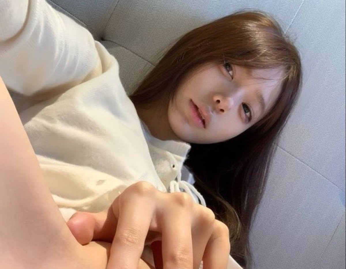 JohnnyCare45134's tweet photo. 新人���玩x                                                          

艺术生彻底放飞！                                                           

谁要锐评女大的福照🥰 https://t.co/84eT3Tbp5L