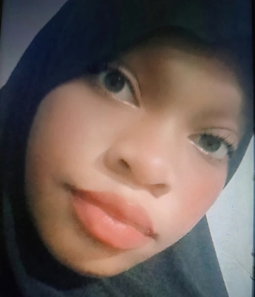 RealKoenaza's tweet photo. 🚨RIHANNA IS MISSING🚨

Please reshare until she is found
#KoenaVsDirtyCities https://t.co/2VbaxMeVwC