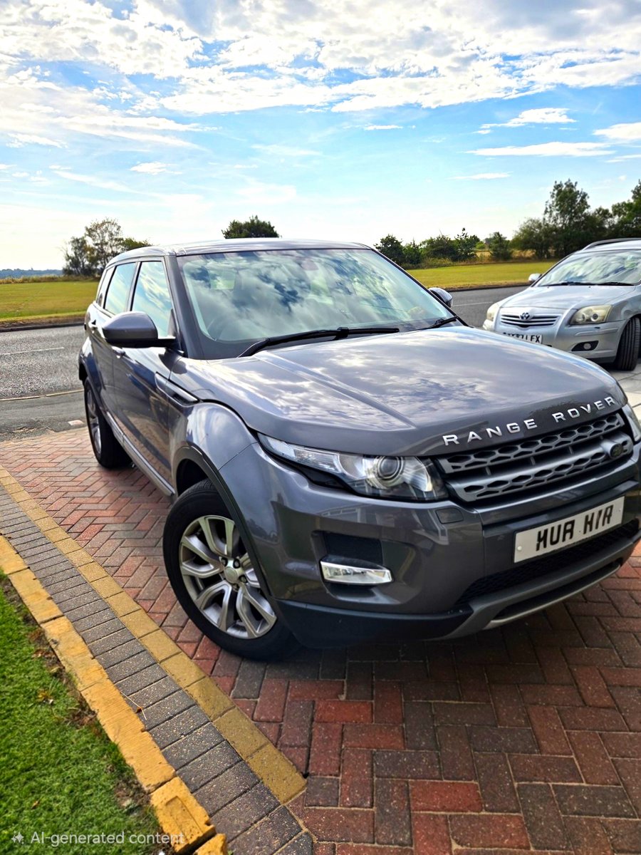 UKClassicCars's tweet photo. Ad: For Sale - Range Rover Evoque 2.2d 2015 https://t.co/eb5IvnCLxw <<--More #RangeRover #Evoque https://t.co/WEaiLMZ2fh
