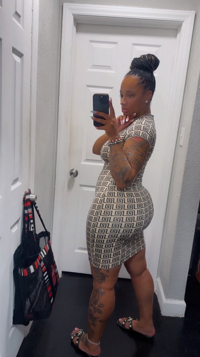 ayanna_____'s tweet photo. Come With Me and You’ll See 🤭 https://t.co/lRLfupog5r