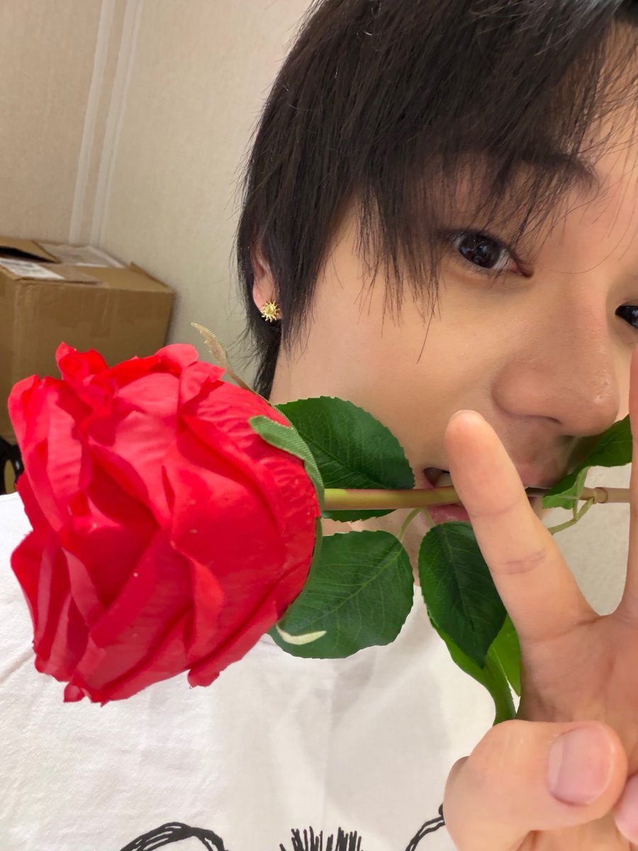 411hell's tweet photo. ผู้หญิงสวยๆ นั้นก็ควรจะอยู่กับผู้ชายน่ารักๆ อย่างเราไม่ใช่หรือ จะปล่อยให้คนสวยๆอยู่กับผู้ชายเหี้ยๆ เห่ยๆ แม่งทำเหี้ยอะไรก็ไม่เป็นได้ไง https://t.co/EaB4K3jFln