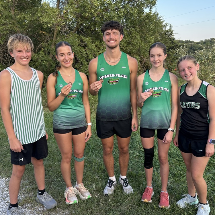 wisnerpilger's tweet photo. Results from the East Butler cross country meet: Hayleigh S. 6th, Laura B. 10th, Sylas D. 8th. Junior High results: Grady M. 3rd, Maci S. 8th https://t.co/TNgp9lZboY