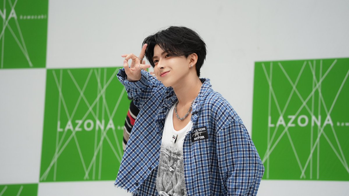 TR__official__'s tweet photo. ◤OFFICIAL FANCLUB◢

PHOTO更新⟡.·
─────────── 

Debut Single “ZERO” 
ミニライブ in 神奈川
OFFSHOT公開‼︎

─────────── 

✔️FC新規入会はこちら
https://t.co/xOtd5mTRAT

#TAGRIGHT https://t.co/ryhJNA4r99