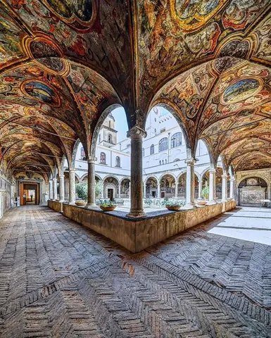 LeoDaVinciWave's tweet photo. The Cloister of San Giacomo della Marca, located within the historic Complesso Monumentale di Santa Maria la Nova in the heart of Naples, Italy. https://t.co/WAebeQRIQ0