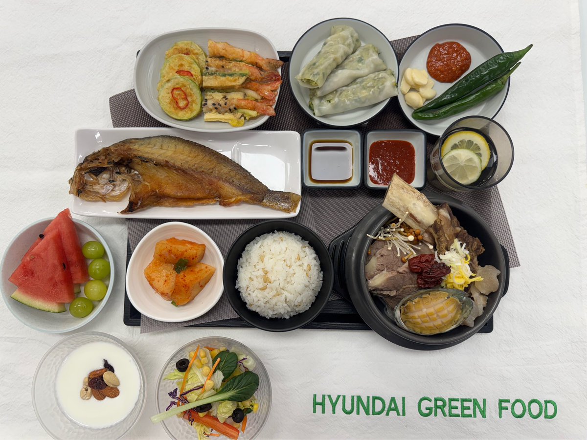 Kiatigers's tweet photo. 덥고 습한 날씨+체력 소모가 큰 시기인만큼 밥도 잘 챙겨먹고 있습니다🍴 https://t.co/cDiPnnJR8m