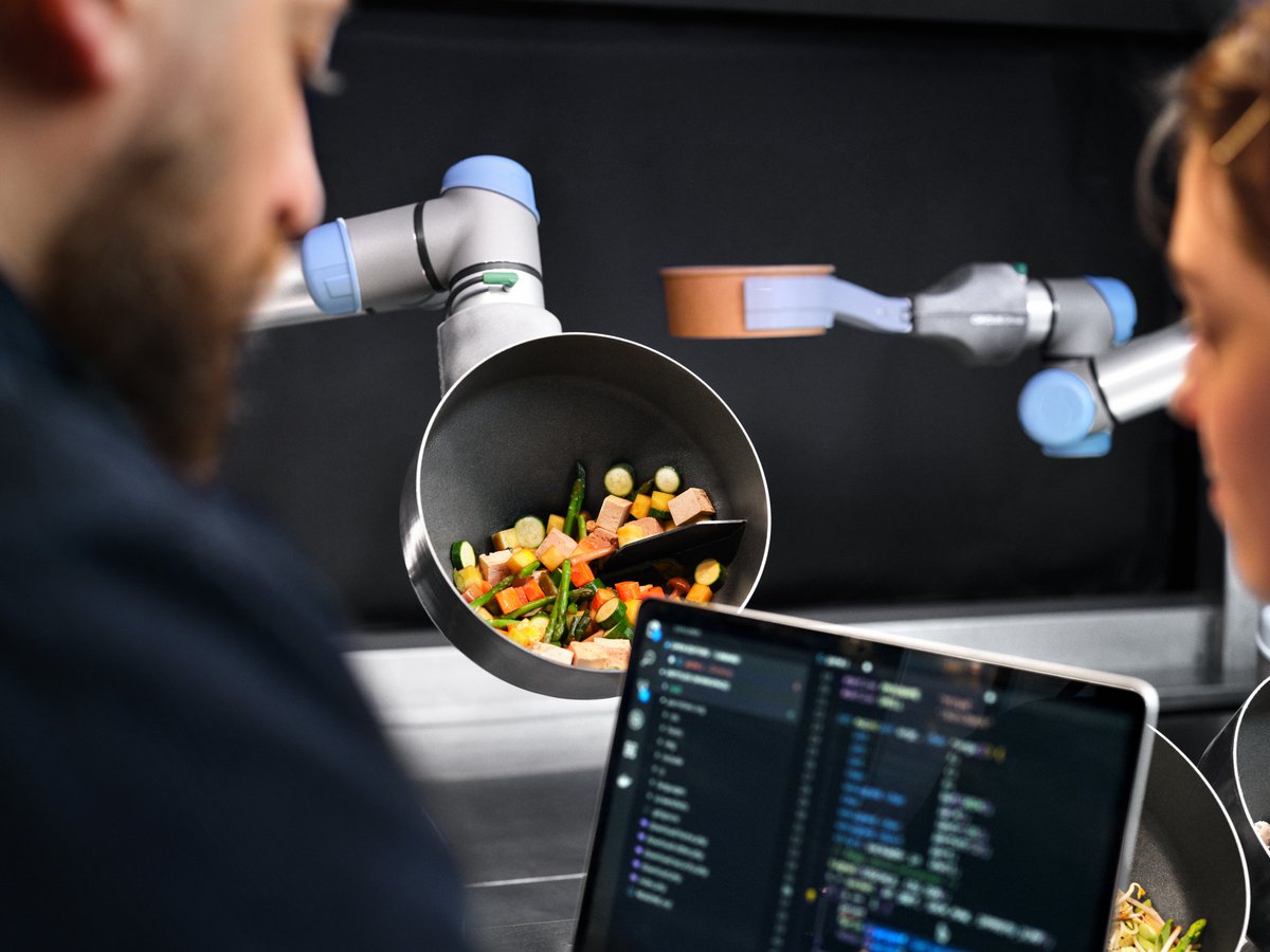 CircusGroupSE's tweet photo. Circus Pods are here: Circus SE $CA1 launches the world’s first intelligent filling system for autonomous sustainment robotics.

Already live in 7 European countries with more than 30 ingredients. Around 80% less manual handling and a new recurring revenue stream aim to connect robotics, AI and supply chain into a scalable system.

#CA1 #CircusSE #CircusPods #Robotics #AI