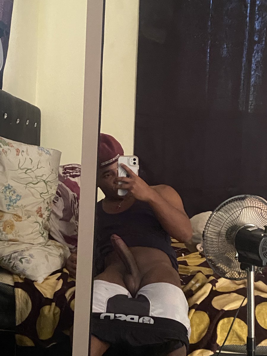 pr1nc3papi's tweet photo. Quien viene a mamar? 👀 https://t.co/wZ3pKutkmx
