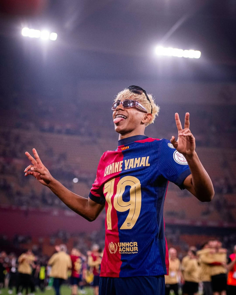 Babytwinktattok's tweet photo. ⚽️🚨 ATENCIÓN 🚨⚽️

AL FUTBOLISTA ESPAÑOL 🇪🇸 “LAMINE YAMAL” SE LE HAN FILTRADO VIDEOS MASTURBANDOSE. 😳🏳️‍🌈💦

TENGO EL VIDEO Y YA TE LO DEJÉ SUBIDO EN EL ENLACE DEL PRIMER COMENTARIO. ✅🔥⬇️ https://t.co/1DBr4tMxOk