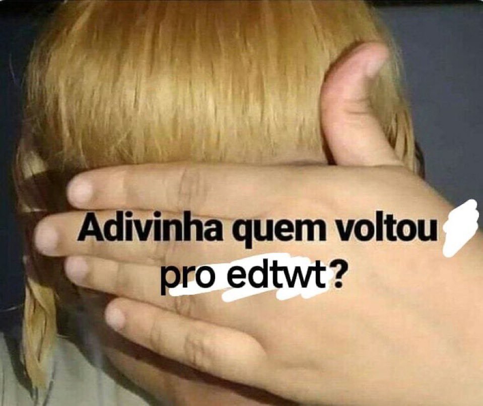 maxxkcal's tweet photo. @lemonkcalls corta pra em janeiro a gente voltando pro ed chorando as pitangas por ter chutado o balde, mas é a vida, vamos viver https://t.co/brg4FeWEbi