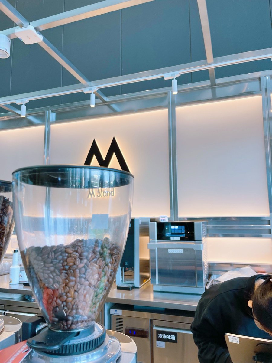 RSchonberg's tweet photo. Tried the new smart cafe auto-ordering today—no waiting, 10-second coffee pickup, game changer for busy mornings!， https://t.co/zLmCCI7e3f