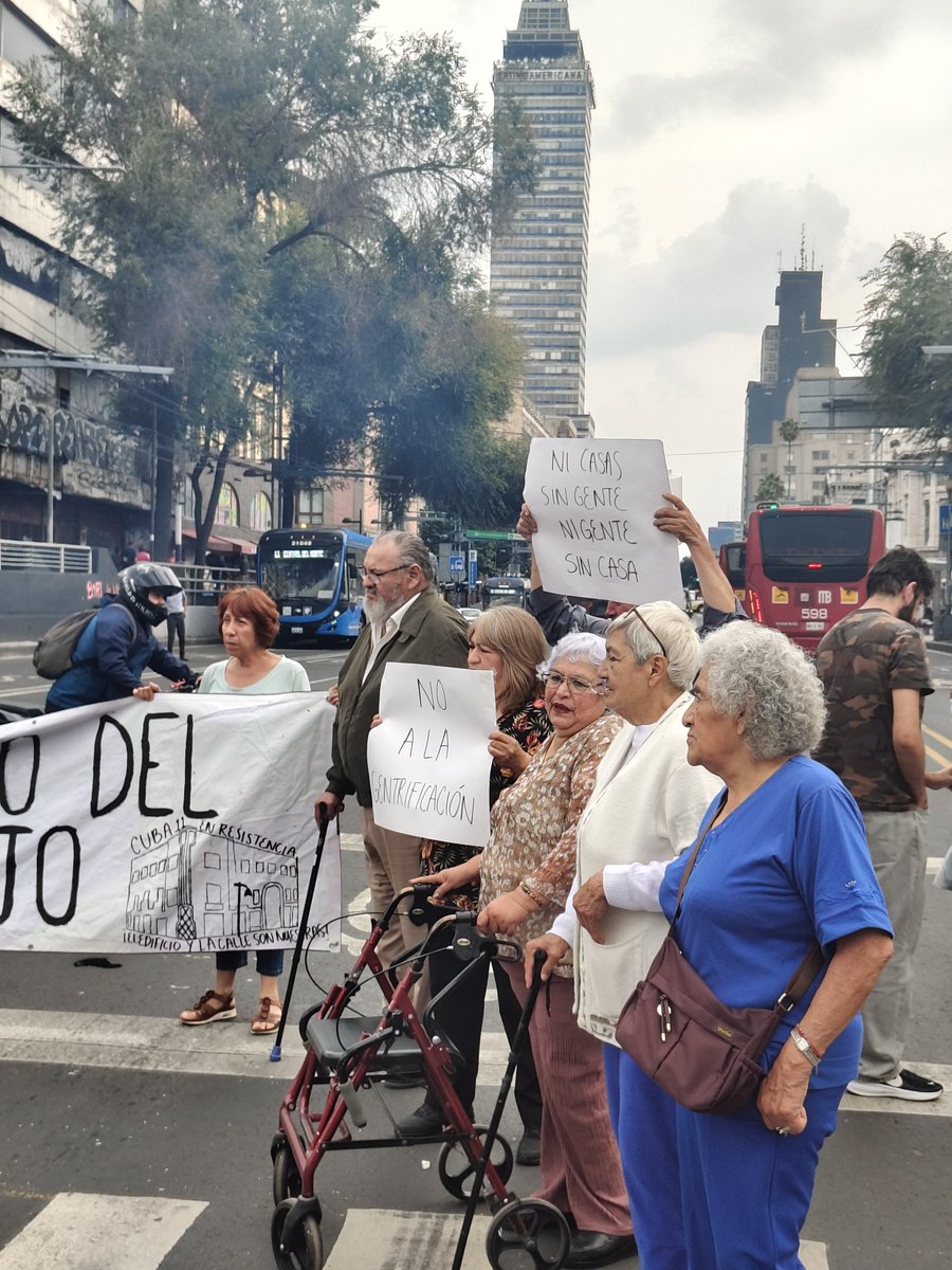 alikael18's tweet photo. #LaVerdaderaCDMX #gentrificacion #despojo https://t.co/4FI5AJQrS2