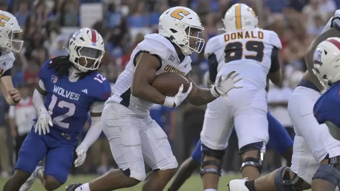 Ballknowball's tweet photo. St. Thomas 15, Winona State 9
Furman 20, Anderson 3
Nicholls 44, MVST 10
Concord 41, Davidson 35
North Dakota 42, Long Island 21
LA Christian 42, Northwestern State 37

*Davidson losses to a D2 school
*Northwestern State losses to a NAIA school

#FCS https://t.co/Hb5MZ5l79F