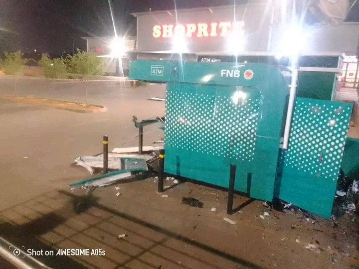 legasamollo7's tweet photo. ATM Bombing at Olievenhoutbosch 

The two ATM'S at Shoprite Plaza Olievenhoutbosch Ext 36 were bombed in the early hours of Friday 28 August 2026.

Around 02:35 am a huge banging sound was heard allover Olievenhoutbosch followed by gun shots. https://t.co/BxoPxZThx8