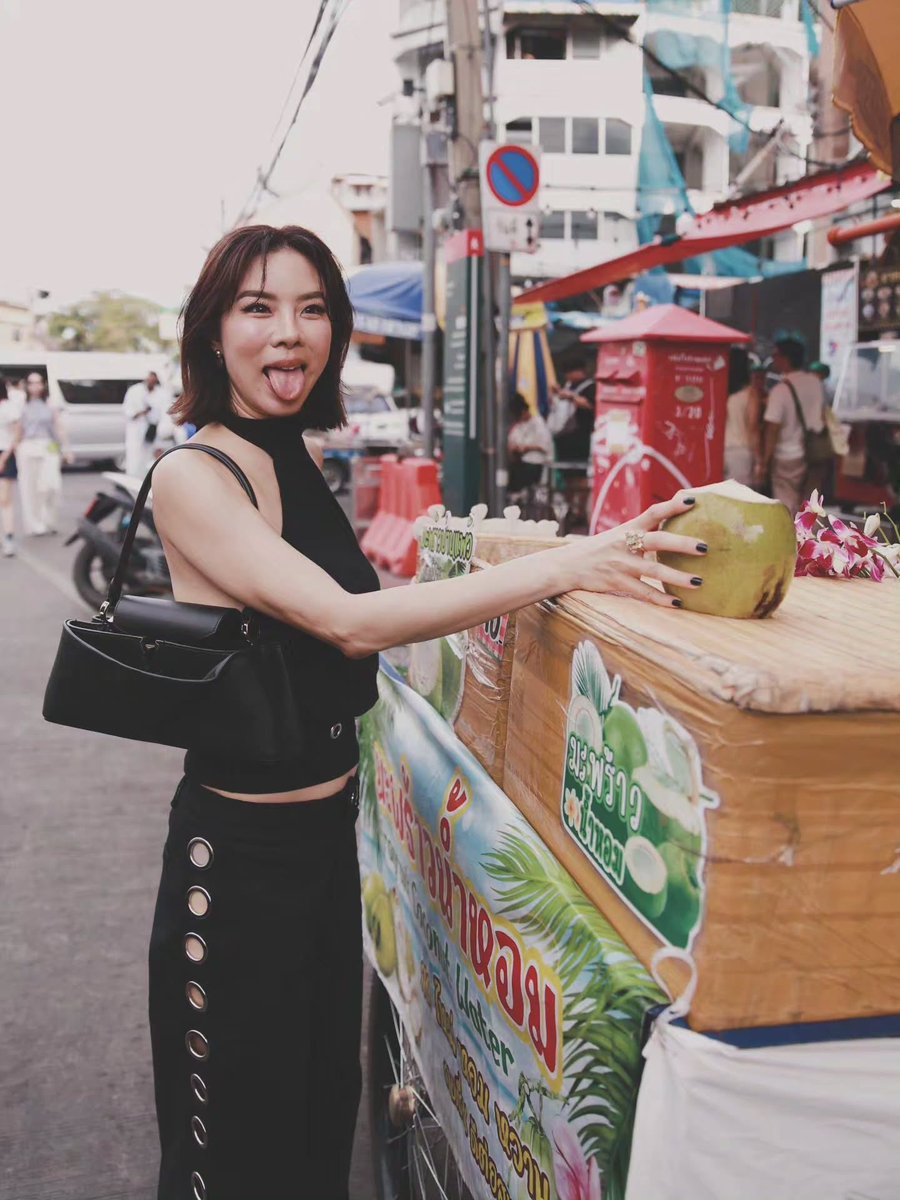 Kunkarn's tweet photo. 5 ขวบ ไม่เกินนี้ https://t.co/EddkdAWAxg