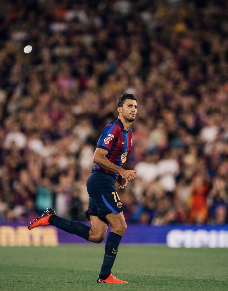 tolufashe_v's tweet photo. 🔵🔴 Rodri: “I always wanted Barça, this is where I wanted to be”.

“There are the best players in the world here, and you have to always be at the required level”.

#Rodri #FCBarcelona #culers 
#Morning #fypシ゚viralシ #Lamine https://t.co/o6rPIyJHI6