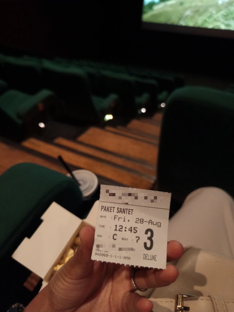 maran_ny's tweet photo. Niat pengen nonton Operasi Copet tapi ga keburu, akhirnya ini ajaa meskipun kanan kiri kosong 😂 https://t.co/z4E1FNud3Z