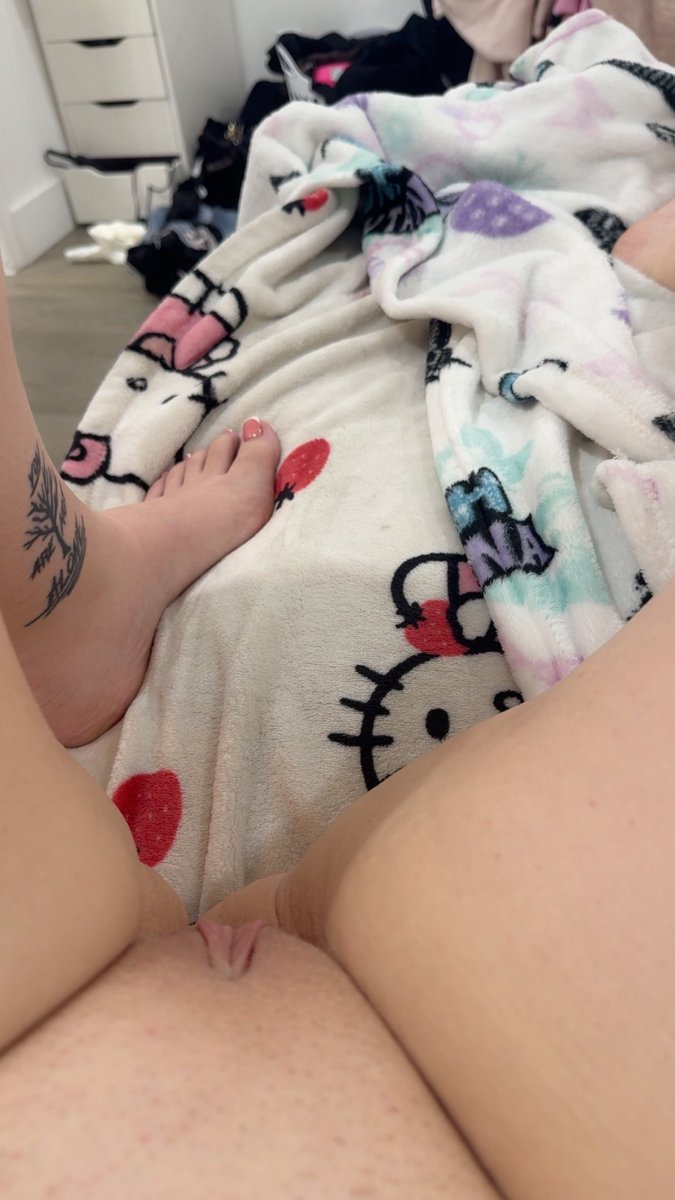 juicypinks999's tweet photo. @drippinvelvet 😍😍fuck I need this https://t.co/wkOGKcdx0Q