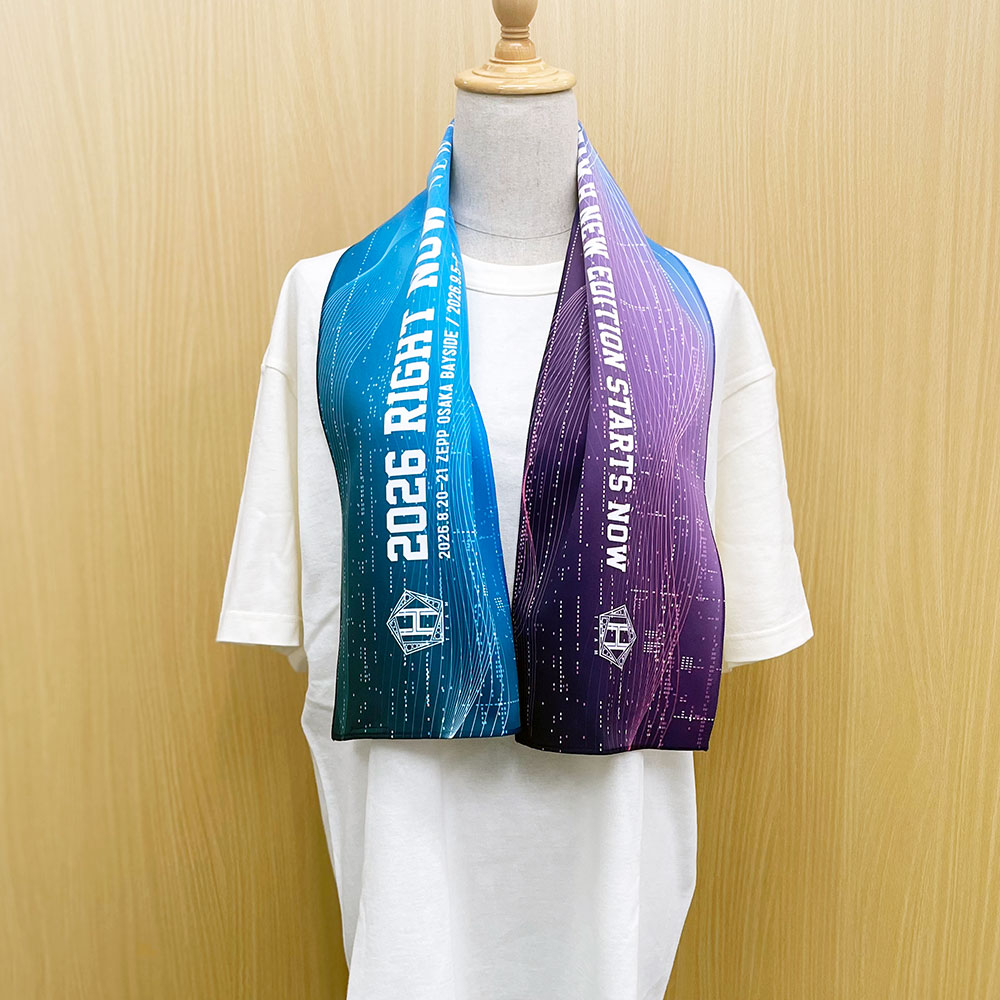 AP_shibuyashop's tweet photo. TEAM H 2026 RIGHT NOW東京グッズ
https://t.co/wNfANYmS23
🪩🪩🪩🪩🪩🪩🪩🪩

今回のマフラータオルは１本でブルーとパープルいずれの色合いも楽しんでいただけるデザイン💗
https://t.co/epgyO9AV2P

#TEAMH #JKS #チャングンソク #グンちゃん https://t.co/8jV35IQJQT