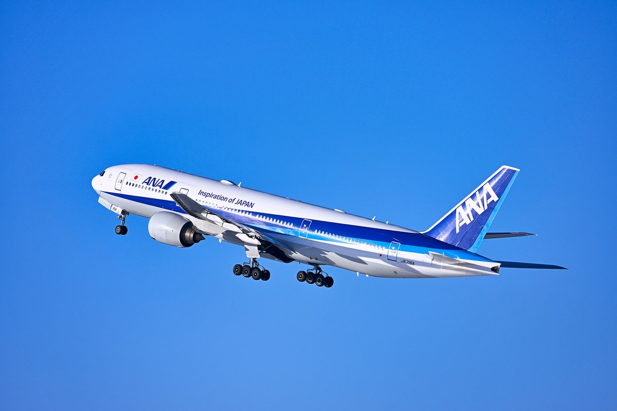 ANA_travel_info's tweet photo. 皆さま、おはようございます✈ 

今日で8月も最終日。 
夏の名残を感じながら、少しずつ秋へと向かう頃ですね🍃

新しい季節に向かって、気持ちも軽やかに✨

今週も皆さまが素敵な一週間を過ごせますように🌈 https://t.co/X7UkoLjOoJ