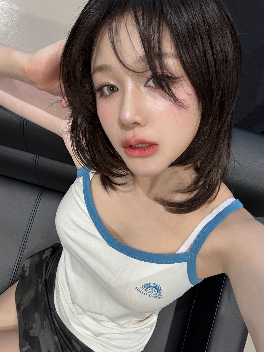 picbaemon's tweet photo. PHARITA WEVERSE UPDATE https://t.co/Q2wL6NpHSH
