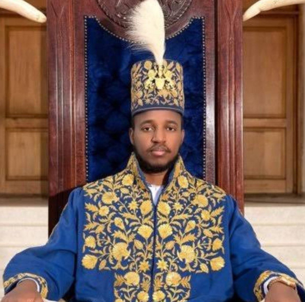 pamdebams's tweet photo. Deeply saddened by the passing of His Majesty Omukama Oyo Nyimba Kabamba Iguru Rukidi IV, whose remarkable life of service began when he ascended the throne at such a tender age. His passing is a profound loss to the Royal Family, the people of Tooro Kingdom and Uganda as a whole. (Monitor⁠)
My heartfelt prayers are with the Queen Mother, the entire Royal Family and the people of Tooro during this very difficult time. May the Lord comfort and strengthen them, and may He grant His Majesty eternal rest.
May God rest his soul in perfect peace. Omukama Atulize. 🙏🏾🕊️