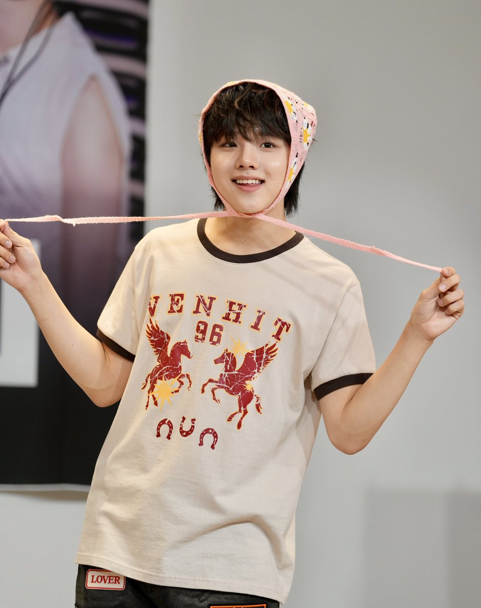 TripXMode's tweet photo. 260822 애플뮤직 더윈드 안찬원

#더윈드 #The_Wind
#안찬원 #ANCHANWON https://t.co/AT1e2du4K1