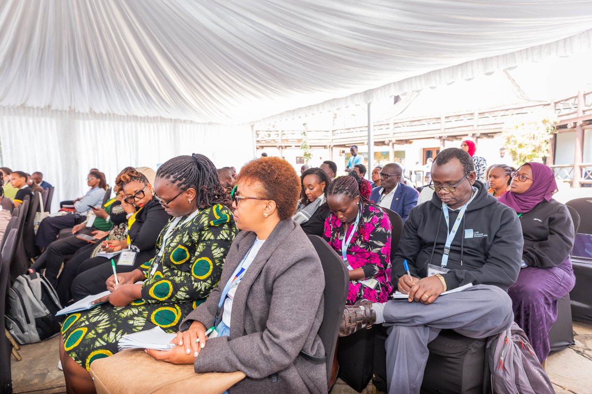 mizizielimu's tweet photo. 12 learners could read. A year later, 83% could.
At Parallel Session 4 on Foundational Learning, chaired by Dr. John Mugo Executive Director @mizizielimu , evidence from Uganda and Zambia showed what actually closes learning gaps.
#FoundationalLearning #EACConference https://t.co/Ku24D8BeV9