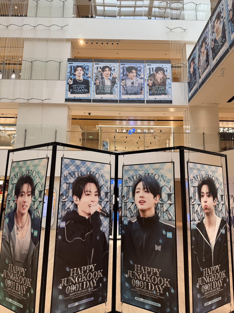 Jungkook__China's tweet photo. https://t.co/ohO5cF4GXC