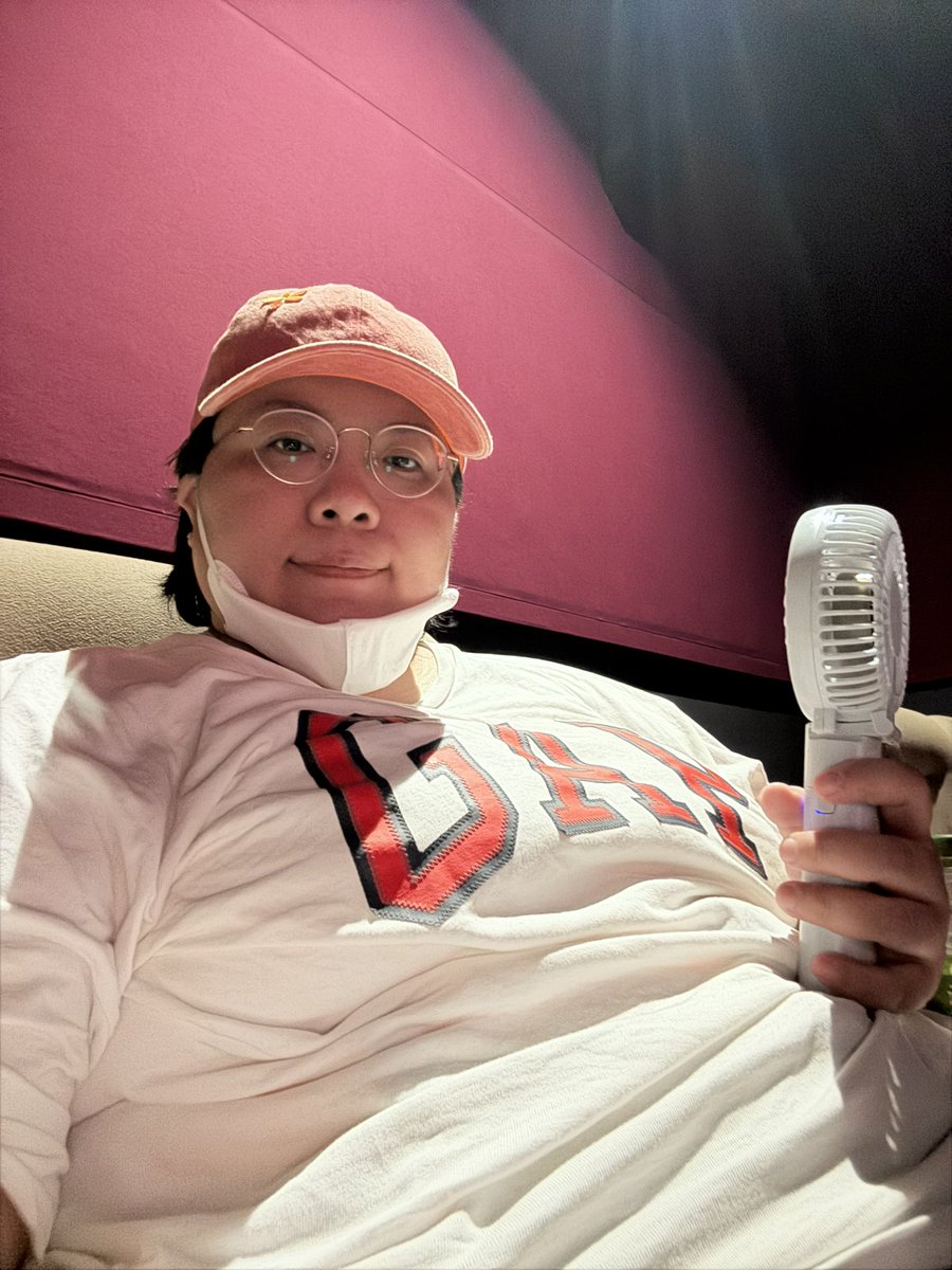 Bohbono034's tweet photo. トイストーリー5吹替版観にきてる😀映画館 https://t.co/u6ww2qzuGM