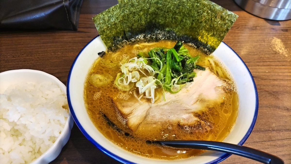 tetsunosuke79's tweet photo. 最近の麺活。

今を楽しめ北九州　ラーメン
ラーメン優勝（宇部市）ラーメン
麺処大津家　ブラック
麺屋ジロー商店　ラーメン

優勝はとても良かった。ただ、片道１時間はきちぃ🥱
大津家はもう少しいろいろウォッチしてみたい https://t.co/9gELgoMr50