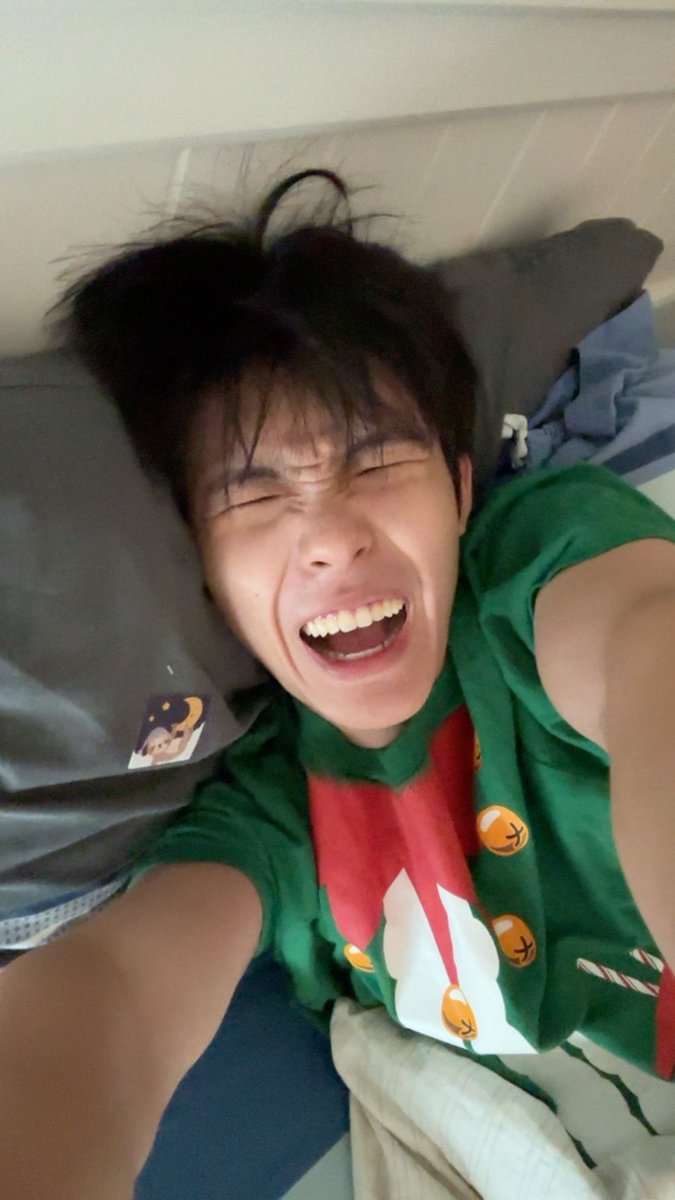 tananloh_'s tweet photo. สอบเสร็จสักที https://t.co/UWXwoFjwfK